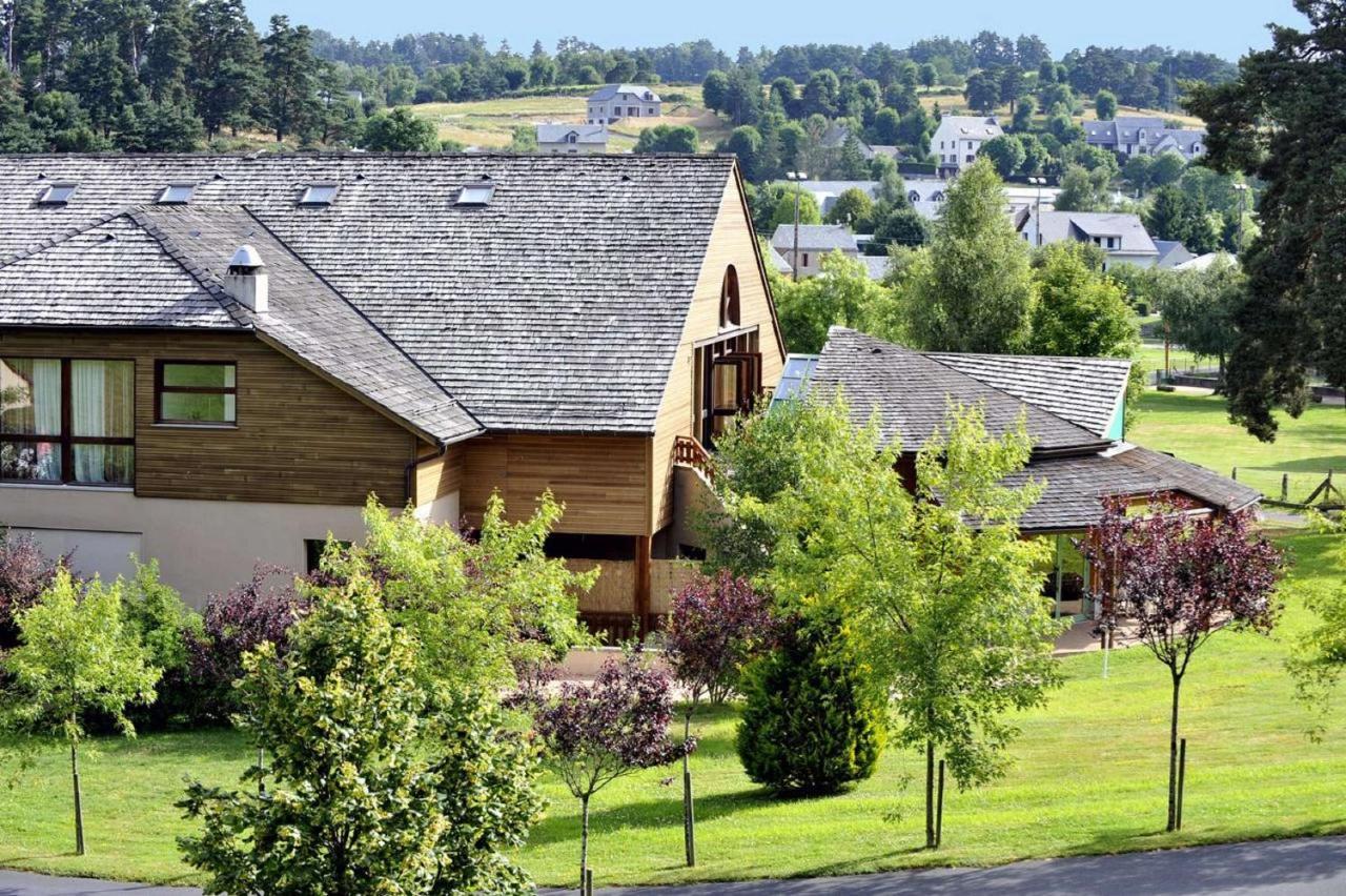 Les Hameaux De Lozere Sure Hotel Collection By Best Western Fournels Exterior photo
